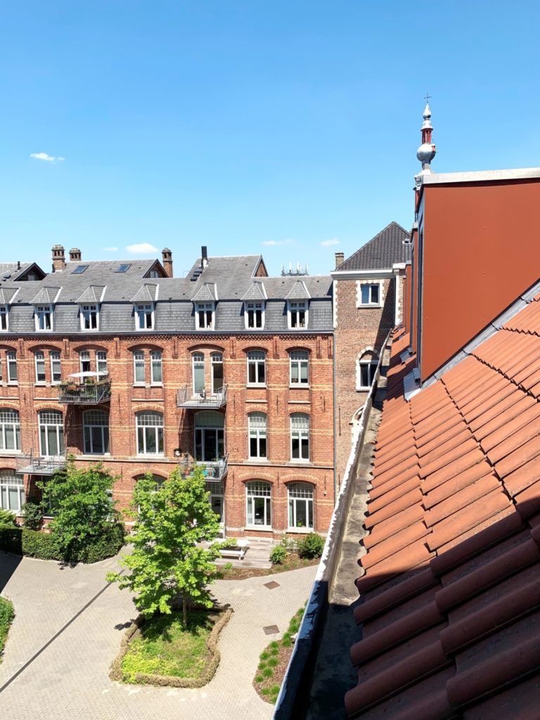 Te koop duplex appartment Oude Houtlei Gent private binnenkoer